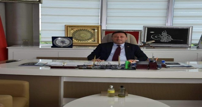 Başkan Beyoğlu’ndan Milli Dayanışma Kampanyasına iki maaşla destek