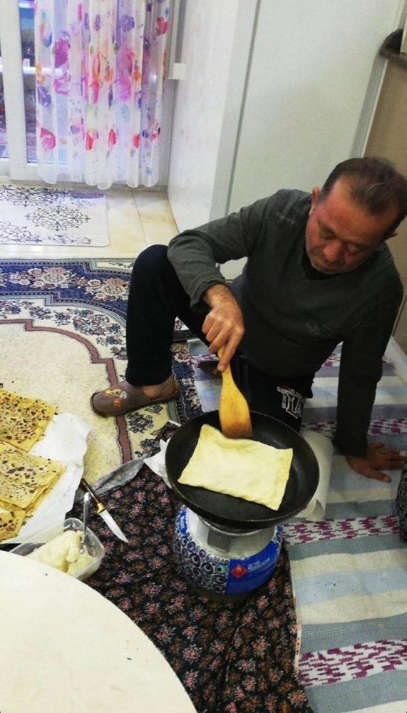 �Evde Kal�an erkeklerin ev halleri sosyal medyayı salladı İhlas Haber