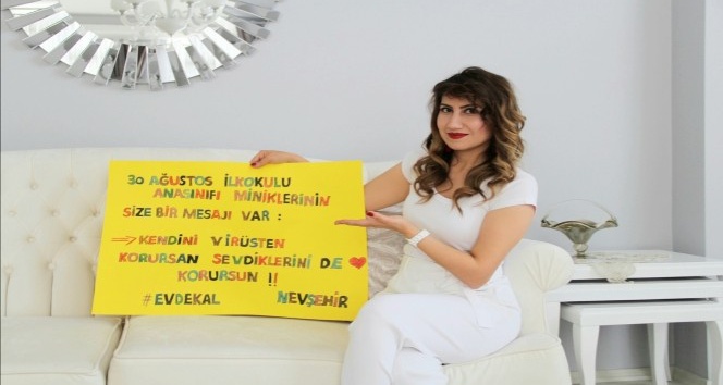 Minik öğrencilerden Türkiye’de “Evde Kal” mesajı
