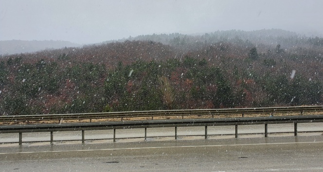 Kastamonu’da Nisan ayında kar sürprizi