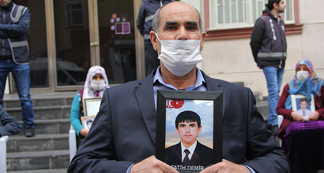 HDP önündeki ailelerin evlat nöbeti 214’üncü gününde