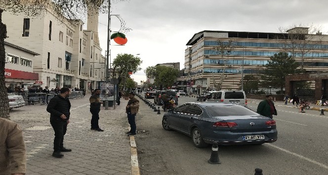 Iğdırlılar “Evde Kalın” çağrısına uymadı