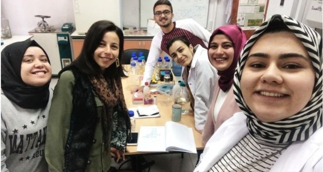 Üniversitesi Öğrencisinden korona virüs ile Mücadeleye gönüllü destek