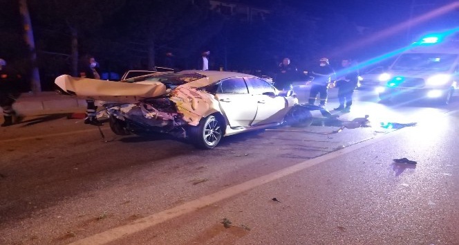Burdur-Antalya çevreyolunda kaza: 1 ölü, 1 yaralı