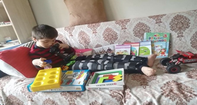 10 yaşındaki çocuğun acısını akranları paylaştı