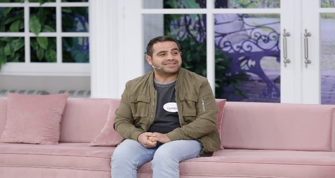 Kayıp iki kız kardeş Esra Erol’da bulundu