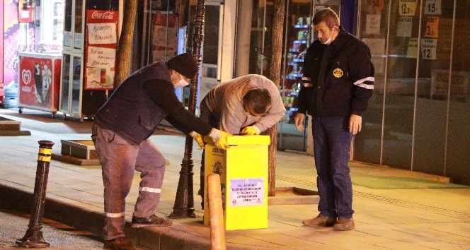 Kırıkkale’de toplum sağlığı için tıbbi atık kutuları yerleştirildi