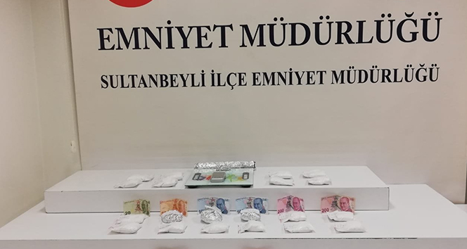 İstanbul’da piyasa değeri 1.5 milyon lira olan kokain ele geçirildi