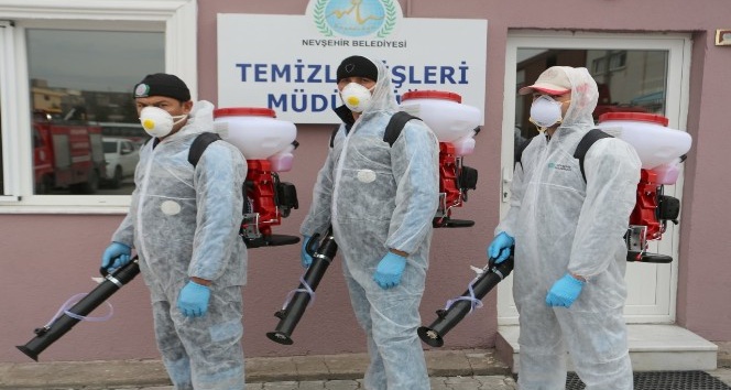 Nevşehir Belediyesi dezenfekte timi işbaşında