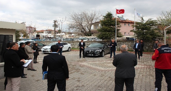 Yahşihan Belediyesi’nden sosyal mesafeli müdürler toplantısı