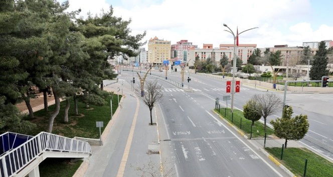 Sokağa çıkma yasağının ardından Mardin sessizliğe büründü
