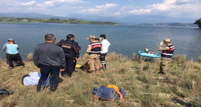 Karatepe Aslantaş baraj gölünde kaybolan liseli gencin aranmasına ara verildi