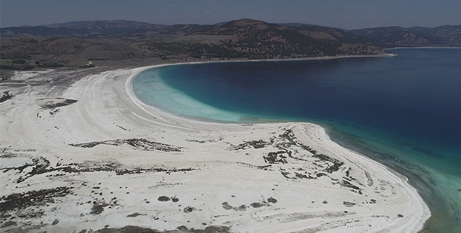 Salda Gölü'ndeki çalışma durduruldu, sorumlular hakkında işlem başlatıldı