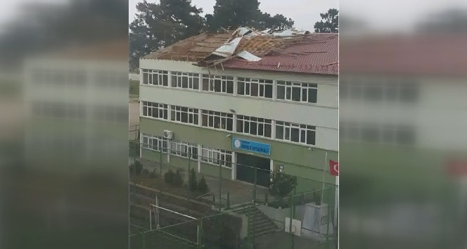 Görele’de fırtına nedeniyle okulun çatısı uçtu