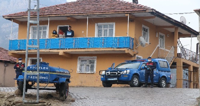 Karabük’ün en büyük köyü Cumayanı’nda 2 mahallede 16 hane karantina altına alındı