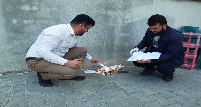 Mahallenin borcunu ödeyip veresiye defterini yaktırdı