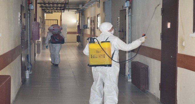 Cezaevi dezenfekte edildi
