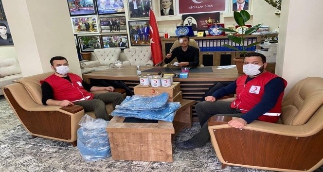 Silopi’de engellilere gıda ve giysi yardımı