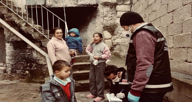Ürgüp Belediyesi’nin vefalı ekibi yardımdan yardıma koşuyor