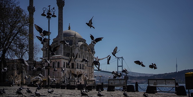 “Sokağa çıkma kısıtlamasında” mega kentin tarihi noktaları havadan görüntülendi