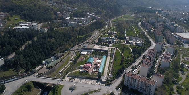 Bursa’nın en büyük kent parkı da sessizliğe gömüldü