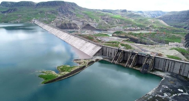 Avrupa’nın en büyük barajında enerji üretimine başlandı