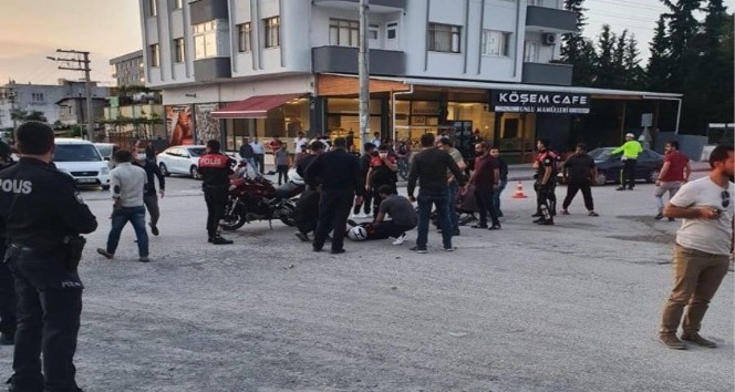 Yunus ekibi otomobille çarpıştı: 1 polis yaralandı
