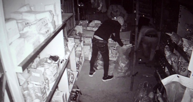 Karaman’da hırsızlar iş yeri sahibinin ayakkabılarını bile çaldı