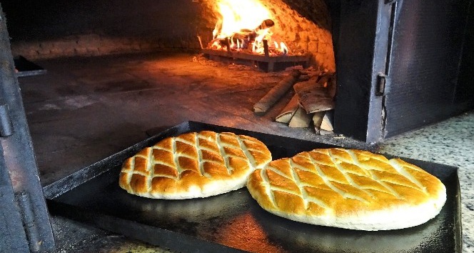 Korona virüs Ramazan çöreğini de vurdu