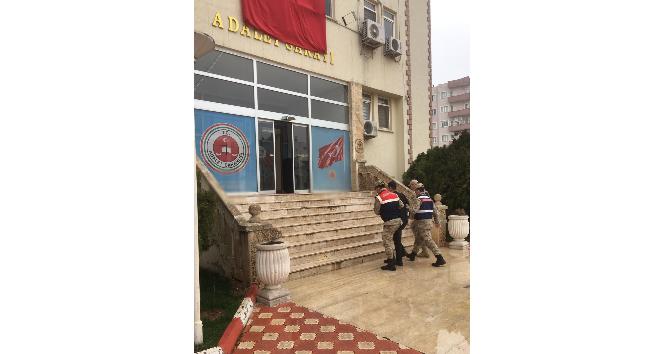 2016’dan beri aranan FETÖ terör örgütü üyesi jandarmadan kaçamadı