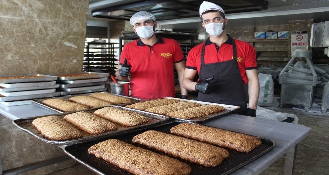 Fırından Ramazan sofrasına ’kahke’