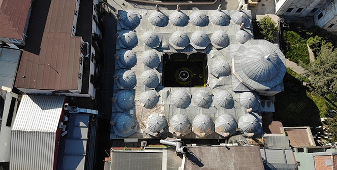 Mimar Sinan'ın 432 yıllık Tarihi Kılıç Ali Paşa Medresesinin kubbelerini soyudular