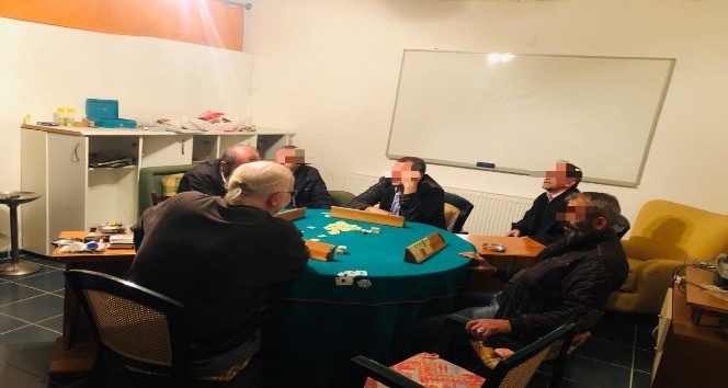 Yalova’da sahur vakti kumar baskını