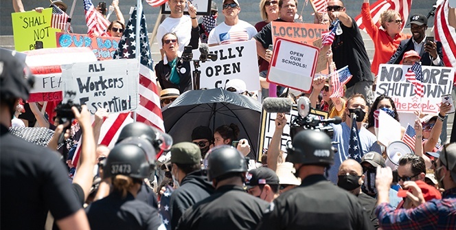 ABD’de binlerce kişiden ‘Evde Kal’ karşıtı protesto