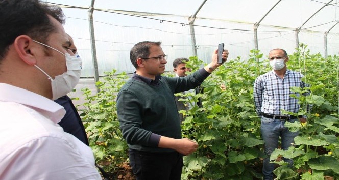 Şırnaklı çiftçi ilk mahsulün gelirini ’Biz Bize Yeteriz Türkiyem’ kampanyasına bağışlayacak