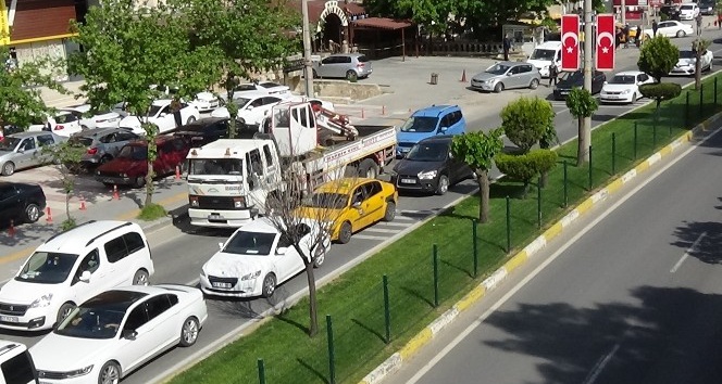 Mardin’de kısıtlama sonrası yoğun trafik