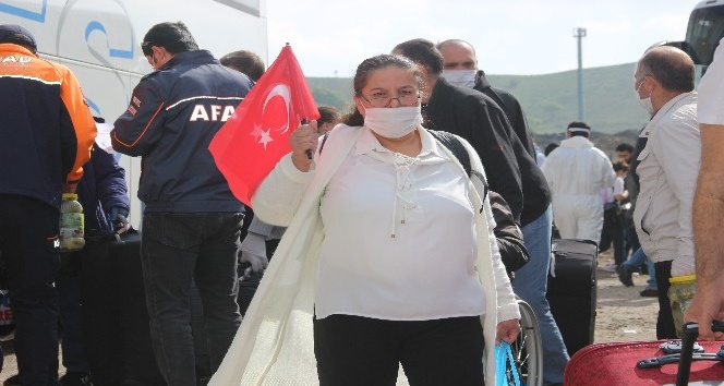 İngiltere’den getirilen 336 vatandaş, karantinadan tahliye edildi