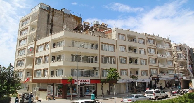 Dış cephe kaplama çalışmaları sürüyor