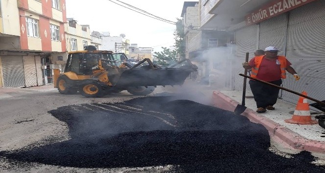 Asfalt yama çalışmaları sürüyor