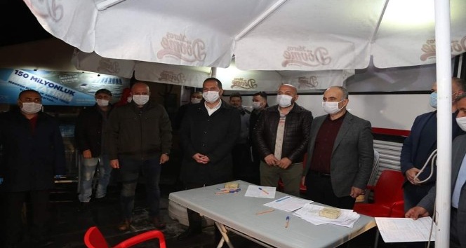 Niğde Belediye Başkanı Özdemir ve Meclis üyeleri kan bağışladı