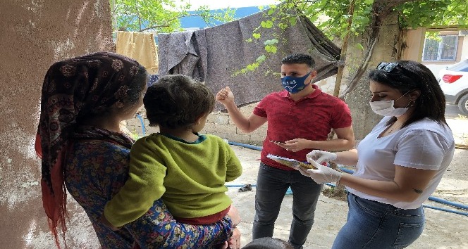 Hayırsever ve ihtiyaç sahipleri arasında köprü oluyorlar