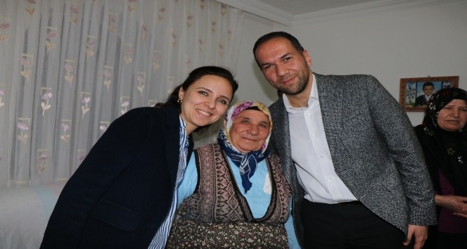 Niğde Belediye Başkanı Emrah Özdemir’den anneler günü mesajı