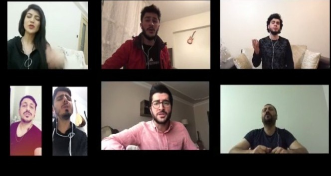 Meslektaşları sanatçı İbrahim Erkal’ı “Sen aldırma” şarkısı ile andı