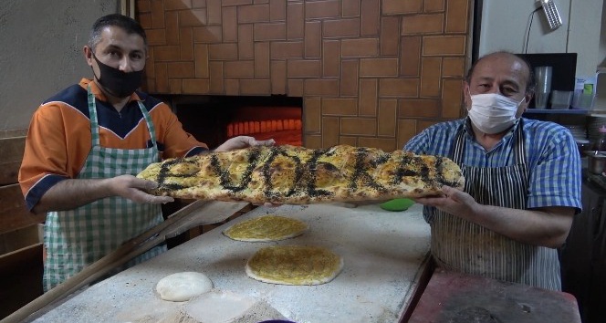 Ramazan pidesi ile ’evde kal’ mesajı
