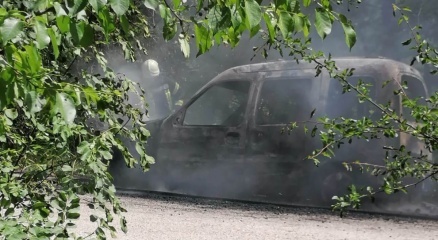 Spil Dağındaki araç yangını korkuttu