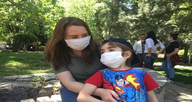 Burdur’da sokaklar ve parklar çocuklara kaldı