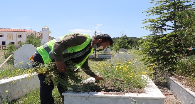 Mezarların bakımını Yahşihan Belediyesi yapacak