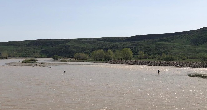 Aras Nehri’nde kaybolan şahsı arama çalışmalarına başlandı