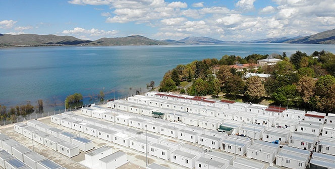 Depremin merkezi Sivrice’de Konteyner kentte yaşam