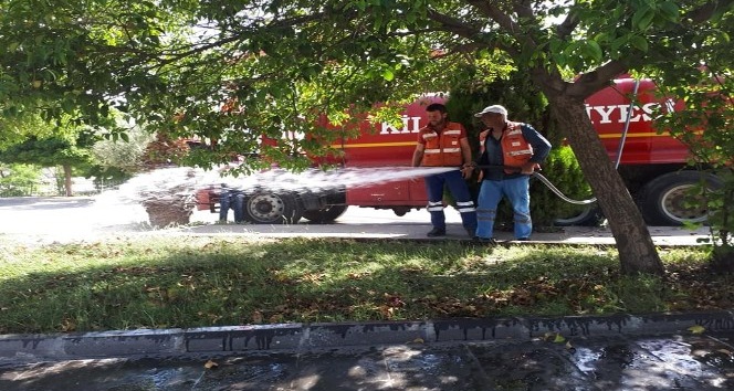 Parklar bakımdan geçiriliyor